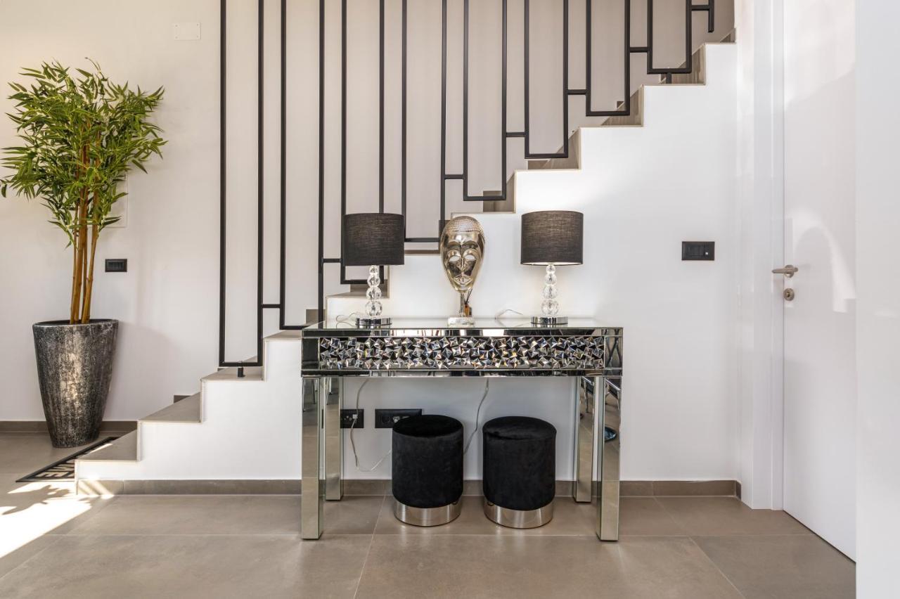 Villa Casa Nera - Luxury&Style à Funtana Extérieur photo